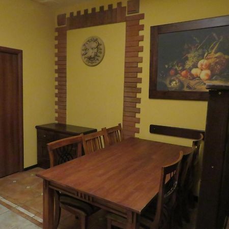 Hostel Jan In The Very Center 耶烈万 外观 照片