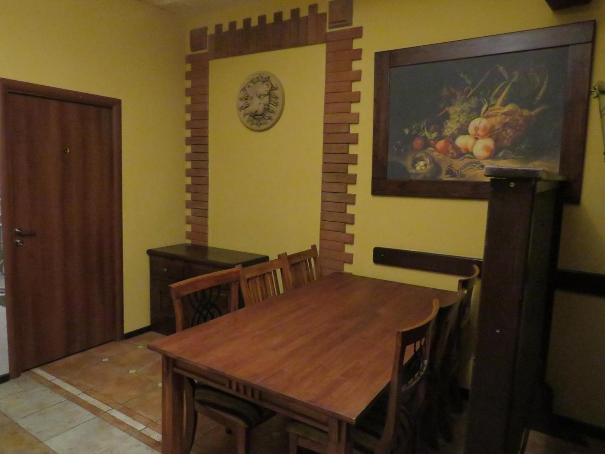 Hostel Jan In The Very Center 耶烈万 外观 照片